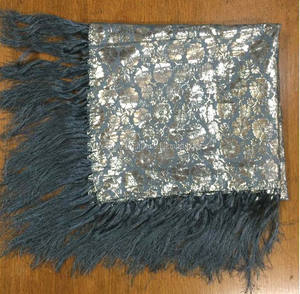 Écharpe d'église brillante avec franges - Product Image 3