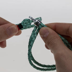 Bracelet tressé de style punk vintage ajustable fait à la main avec logo personnalisé disponible OEM à maillons de chaîne de mode pour hommes et femmes - Product Image 3