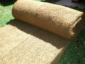 Alfombra de fibra de coco para la industria del colchón Tipo de plantación seca con aislamiento acústico y rollo de aislamiento embalado - Product Image 5