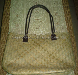 SAC DE PAILLE NATURELLE BON MARCHÉ DU VIET NAM_GOOD PRIX Sac de paille pour les vacances d'été à la plage Vietnam artisanat sac de feuilles de palmier - Product Image 1