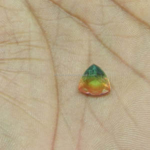 Gema Suelta Tallada en Trillón de 3 Quilates, Doblete de 10 mm, Color Arcoíris Biológico - Product Image 4