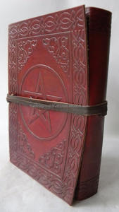 Diario de cuero con estampado de estrella creciente en relieve de tamaño B5, diario de uso diario de oficina de tapa dura con cierre de correa, diario de uso comercial - Product Image 3