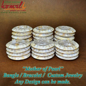 Bracelet jonc en nacre, design personnalisé - Product Image 6