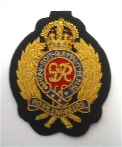 Proveedor Requisito personalizado Logo Ropa Hierro en parches Sombreros bordados hechos a mano Insignias - Product Image 3