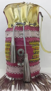 Sac de voyage rond unique de style gitan, fait main, ethnique, bohème, spacieux et tendance - Product Image 3