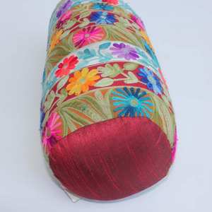 Refuerzo bordado de tela de terciopelo decorativo para el hogar indio con función de memoria y masaje para decoración textil del hogar - Product Image 3