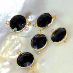 Ciondoli di forma rotonda sfaccettati in onice nero di piccole dimensioni placcati in oro con doppio anello fatti a mano con ciondoli in pietra preziosa e connettori per gioielli - Product Image 2