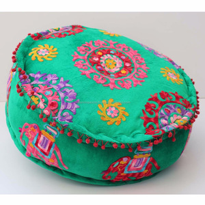 หมอนอิงปักลายสไตล์อินเดียปัก - Product Image 3