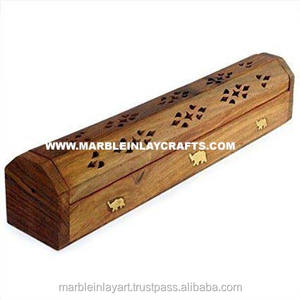 Exclusivos Porta Incienso de Madera - Product Image 1