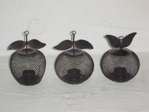 Linterna de alambre con forma de piña - Product Image 3