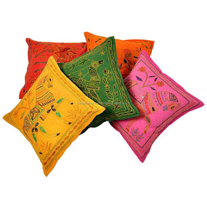 Coussin décoratif pour la maison et l'hôtel, excellent rapport qualité-prix, fourni en Inde, coton biologique de luxe, motif brodé, housse de coussin tissée - Product Image 3