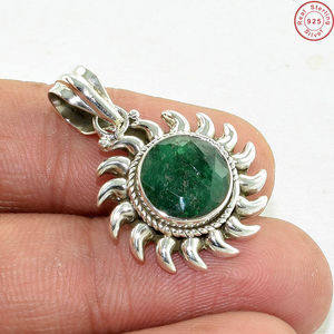 Indian Chakra <b>Emerald</b> Gemstone 925 Sterling Silver <b>Pendant</b> Handmade Fashion Jewelry Gemstone <b>Pendant</b> - Product Image 2