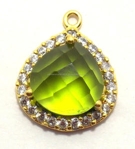 Conector de bisel de piedras preciosas de ónix verde de Plata de Ley 925 hecho a mano con forma de corazón, fianza única, hallazgos de circonita cúbica chapada en oro - Product Image 1