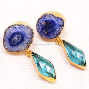 Boucles d'oreilles pendantes classiques en agate bleue non façonnée plaquées or vintage, accessoire de mode élégant pour femmes, bijoux d'anniversaire - Product Image 1