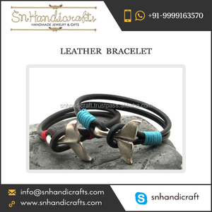 Bracelet en cuir fait main de qualité supérieure pour les achats en gros à un prix économique, une touche magique artisanale - Product Image 1
