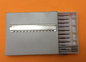 Maquinilla de afeitar con forma de pluma y cuchillas - Product Image 6