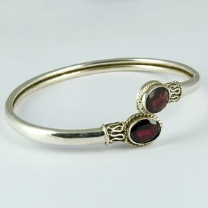 Magnifiques bracelets en pierres précieuses grenat rouge plaqué argent, bijoux Shri Ashapura, certifiés par une tierce partie, style classique, pour femmes et unisexe - Product Image 3
