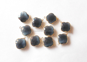 Monolisa Gemstone Argent Sterling 925 Plaqué Or Composant de Fabrication de Bijoux Forme de Trèfle Double Bélière Lunette à Facettes Pierre de Naissance - Product Image 3