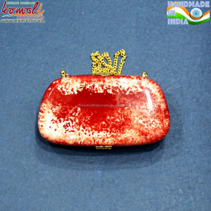 Red Storm Pochette en résine au design vintage Lucite Sac à main Lucite Finition marbrée - Product Image 3