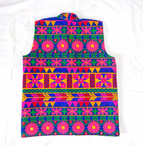 Chaqueta India al por Mayor - Chaqueta Boho Tribal - Chaqueta Bordada Estilo Gitano Banjara para Hombre - Product Image 2