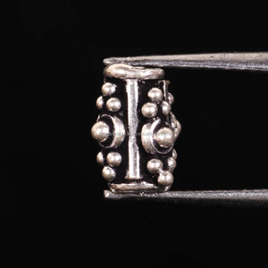 Perles en vrac antiques fabriquées à partir d'argent sterling massif 925 taille 8x5 MM perles d'espacement en forme de tuyau oxydé pour la fabrication de bijoux à bricoler soi-même - Product Image 1