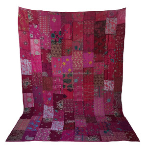 Brodé à la main Double Taille Main Kantha Couette - Product Image 3