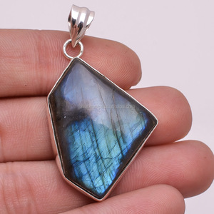 Colgante personalizado de Plata de Ley 925, joyería colgante de piedras preciosas de labradorita Natural, fabricante de joyas de piedras preciosas de plata hechas a mano - Product Image 1