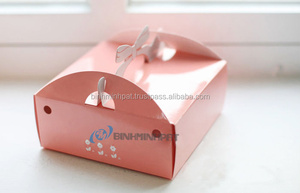 กล่องบรรจุเค้กสุดหรูสั่งทําพิเศษ กล่องเค้กกระดาษแข็งพร้อมที่จับและหน้าต่างผลิตในเวียดนาม - Product Image 2