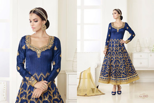 Nouvel ensemble de styliste en coton imprimé Kurti avec Dupatta pour toutes les Occasions, vêtements de mariage, robes indiennes - Product Image 4