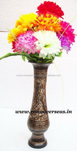 Vase à fleurs en laiton artisanal avec travail Bidri Nakkashi pour la décoration de la maison et de la chambre à coucher - Product Image 2