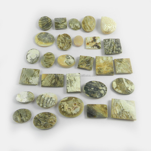 หินมุกธรรมชาติคุณภาพ AAA น้ำหนัก 100 กรัม รูปทรงอิสระ แบบคาโบชอง อัญมณีจาก Ishu Gems รุ่น IG0477 - Product Image 2