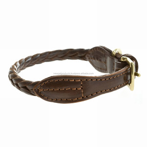 <span class=keywords><strong>2025</strong></span> Luxe Groot Formaat Lederen Pet Kraag Gepersonaliseerd Solide Patroon Met Klinknageldecoratie Voor Honden - Product Image 6