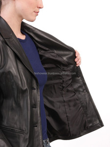 Veste en cuir pour femmes à la mode Slim Fit vêtements d'extérieur élégants manteau pour dames coupe ajustée à la mode moderne pour un usage décontracté et quotidien - Product Image 2
