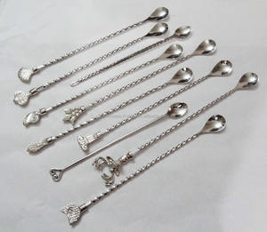 Cuillère longue en acier inoxydable avec logo personnalisé Accessoires de bar en métal parfaits pour cocktails Accessoires pour boissons - Product Image 1