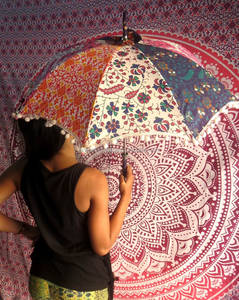 Parasol de soleil de petite taille en coton indien avec motif mandala en patchwork, grossiste - Product Image 1
