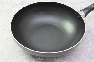 Venta caliente Wok ecológico clásico negro con revestimiento antiadherente para todas las estufas Sartén profunda vietnamita profesional - Product Image 2
