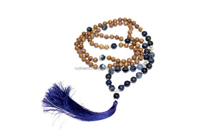 Collar con borla de seda anudada para Yoga, cuentas de sándalo con sodalita energizada para meditación, collar con cuentas de oración anudadas a mano - Product Image 3