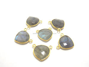 Magnifique pierre précieuse naturelle de labradorite, argent sterling 925 plaqué or 18 carats, connecteur en forme de cœur facetté, fait main, 12 mm - Product Image 6