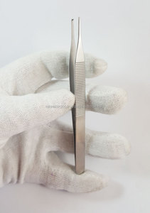 คีมผ่าตัดแอดสันแบบใช้แล้วทิ้งเครื่องมือผ่าตัดสเตนเลสแบบมีฟัน12ซม. ใช้ครั้งเดียวได้รับการรับรองมาตรฐาน ISO 13485 - Product Image 4