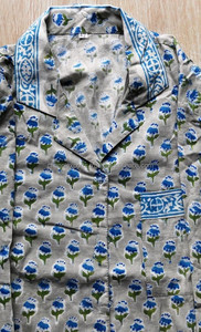 Conjunto de pijama de Tela con estampado de bloques de mano sostenible, ropa de dormir de verano para mujer, camisa abotonada y pantalones de cintura elástica, pijama - Product Image 2