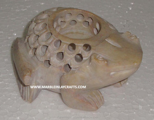 เชิงเทียนหินสบู่ตกแต่งบ้านรูปกบ - Product Image 1