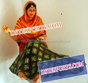 Estatua de Fibra de Chica Punjabi Bailando, Estatuas de Fibra de la Cultura Punjabi, Estatua de Mujer Bailando Bhangra - Product Image 2