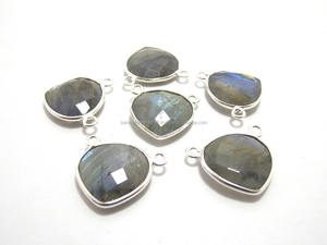 Magnifique pierre précieuse naturelle de labradorite, argent sterling 925 plaqué or 18 carats, connecteur en forme de cœur facetté, fait main, 12 mm - Product Image 5
