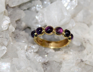 Bague en or jaune massif Onyx noir Fabricant de bijoux en or massif pour femmes Bague éternité - Product Image 4