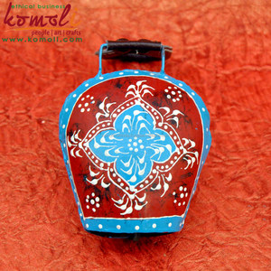 Blue Red Colorful Indian Cow Bell with Leather Hanging Wholesale Cow Bells Metal Cow Bell <b>Garden</b> Ornaments Christmas Decorations - Product Image 3