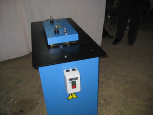 Máquina de fabricación de cerraduras con juego de troquel de pitija, para trabajo de conductos de aire - Product Image 2