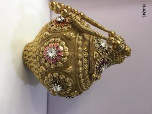 Handmade H4243 Vivid Gold <b>Silver</b> Beaded Evening <b>Clutch</b> <b>Purse</b> Ladies' Metal Flap Closure 1-1.9L Capacity Party Shopping India - Product Image 3