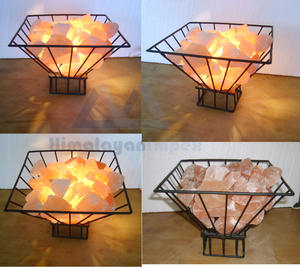 Lampes sculptées en sel de l'Himalaya pour la décoration de la maison - Product Image 1