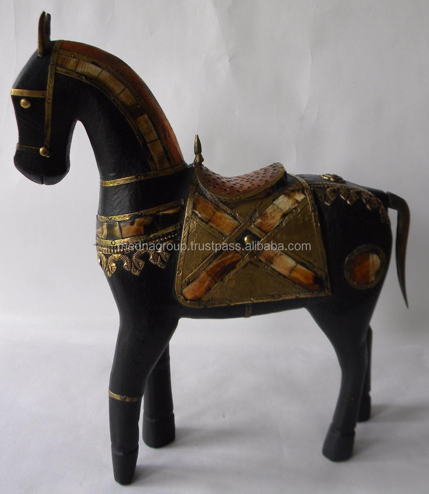 インドの伝統的な馬の木製彫刻フィギュア - アンティーク風装飾品