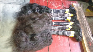 Un Donateur Vente Chaude Remy Cheveux Bruts En Vrac. Prix de Gros Meilleur Naturel Bouclés Vrigin Indien En Vrac Cheveux Humains. - Product Image 5